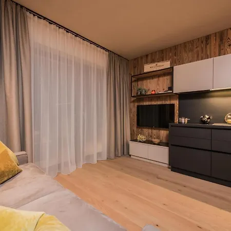 K1 Mountain - Luxury Apartements Apartmanhotel 4*